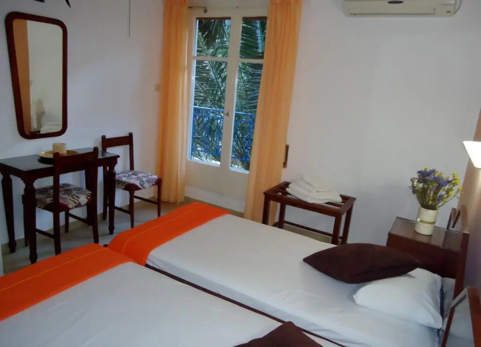 Hotel George