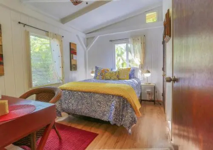 Tropical Anuenue Cottage