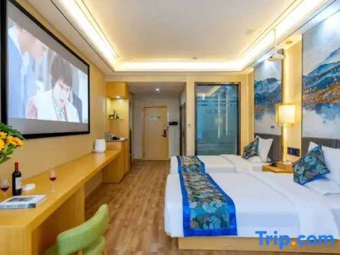 Yifeng Hotel