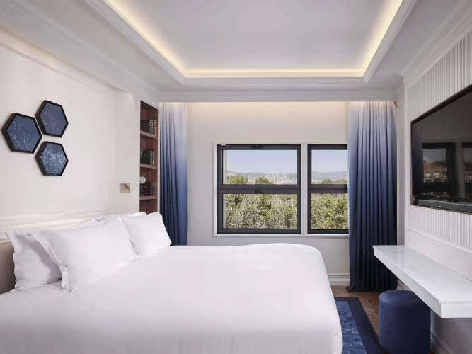Sofitel Barcelona Skipper