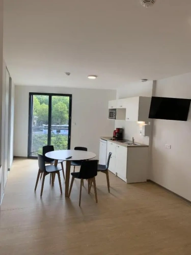 1 Bedroom Suite