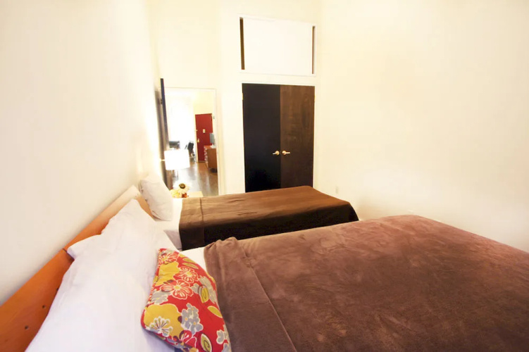 Luxury Suites Lenox Ave