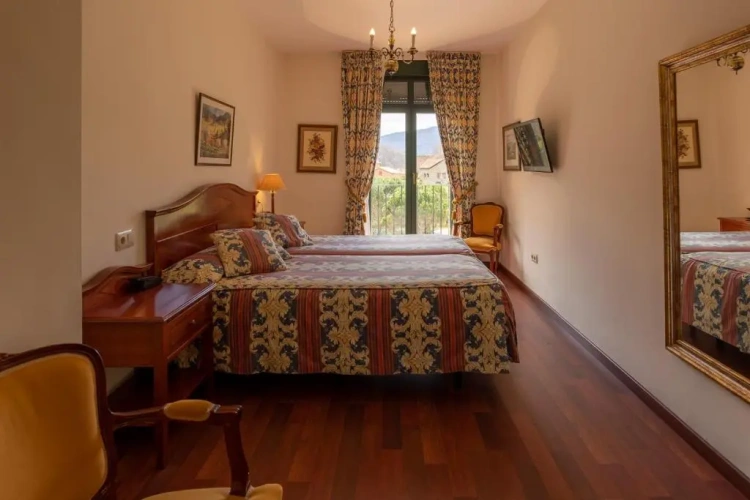 Superior Triple room