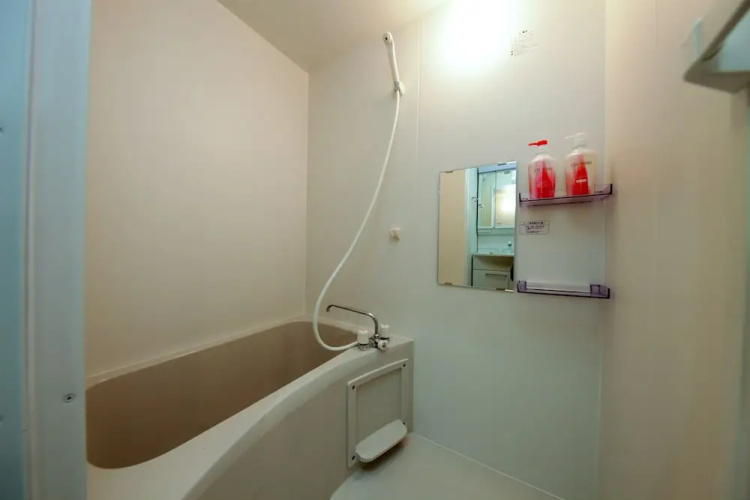 Jr Station Apartment 2F