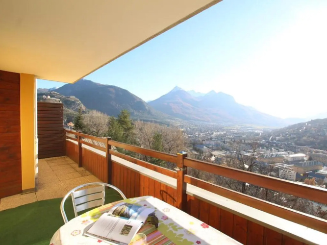Appartement Briançon, 2 pièces, 4 personnes - FR-1-330C-120