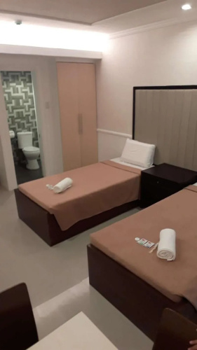 S&M Hotel