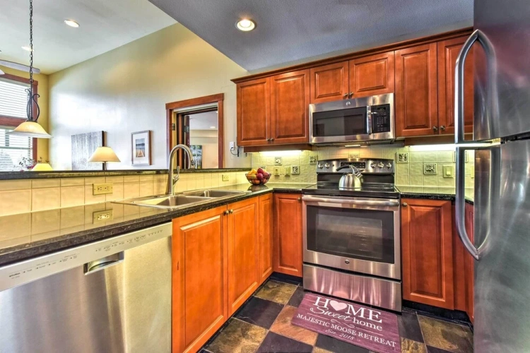 2 Bedrooms Apartment