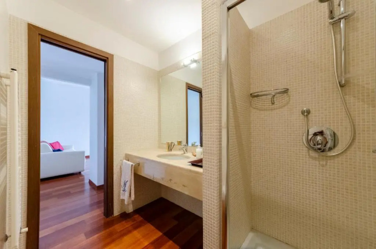 JOIVY Inviting Flat with Garden and Sea View in Rapallo