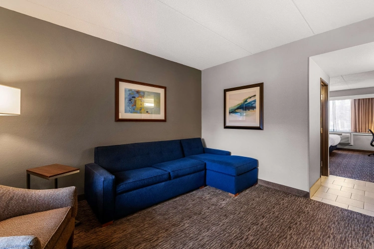 Quadruple Suite