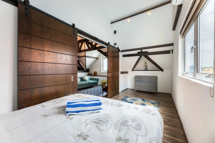 Charming Harbour Home at Historic Handelskade