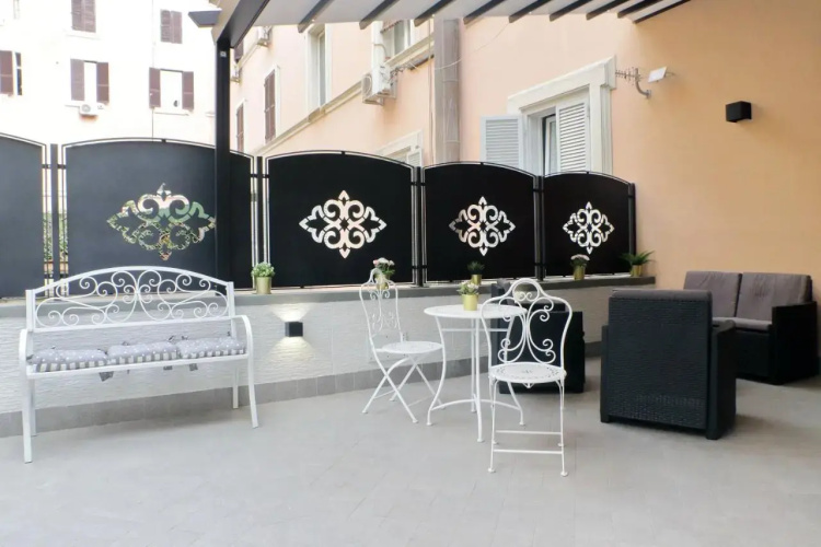 Roman Holiday Apartment