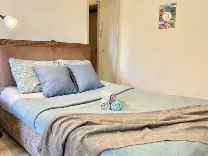 Фотография номера квартиры Диван и чемодан на Красном 94