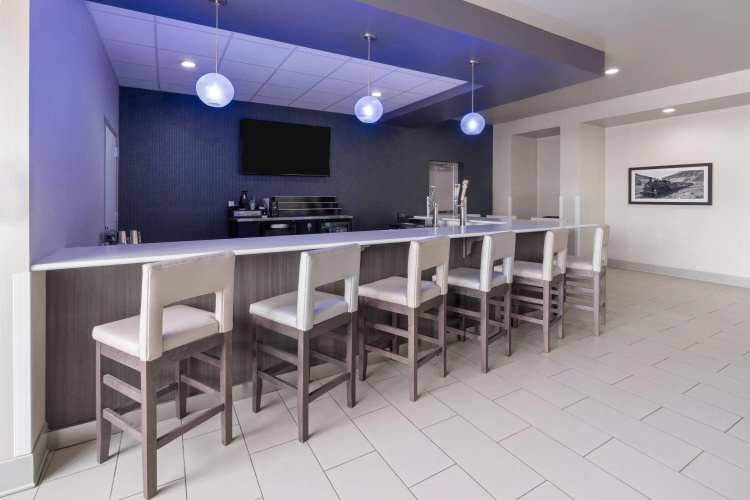 La Quinta Inn By Wyndham Fort Collins photo 20