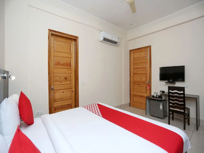 OYO 14444 JMK House