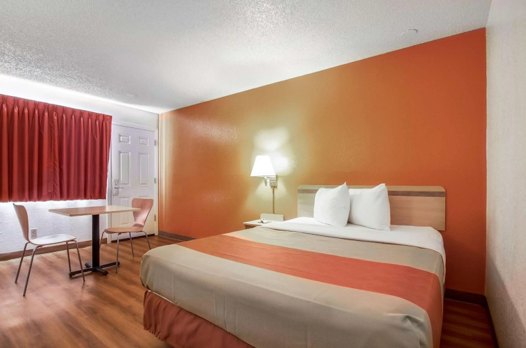 Motel 6 Colby, KS