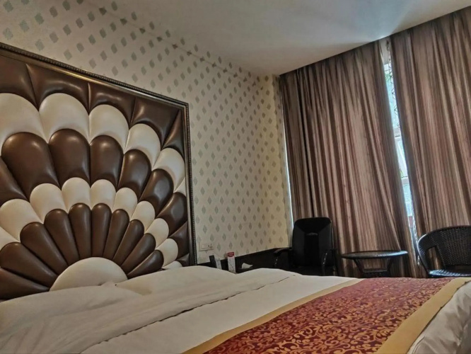 Gangfu Business Hostel