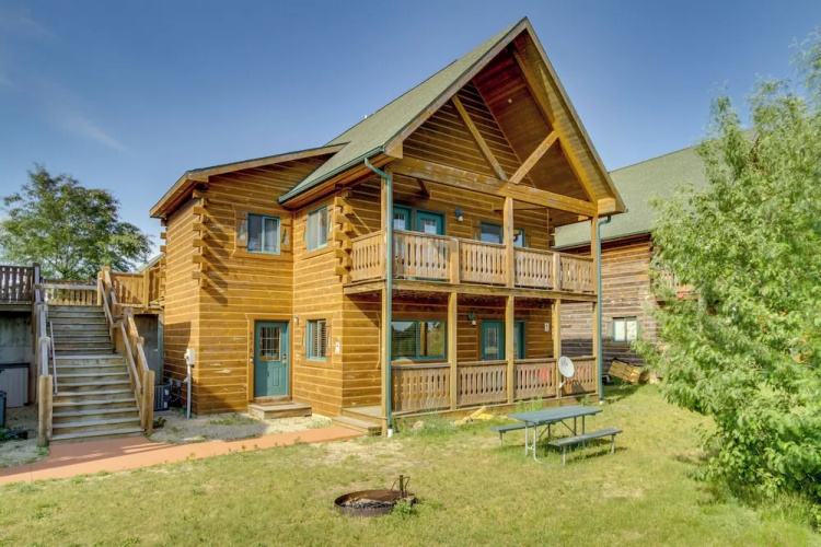 Three Bears Resort Adventure Base w/ Lake Access