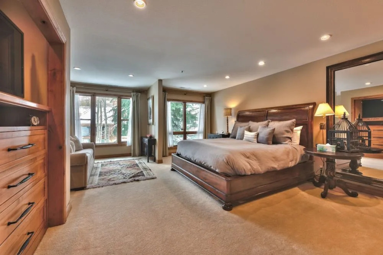 Deer Valley Stonebridge 12