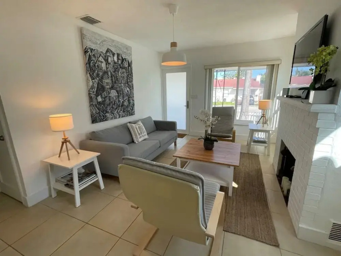 Cozy and Super Location 2 BR -1
