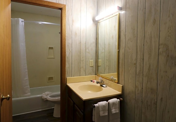 2 Bedrooms Suite