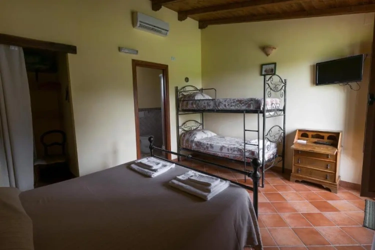 Standard Quadruple room