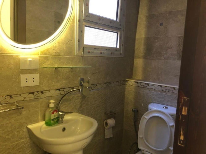 3 Bedrooms Apartment