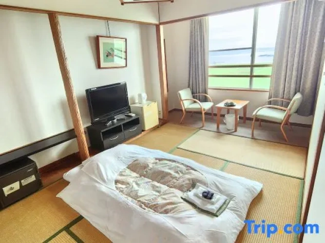 1 Bedroom Standard Suite