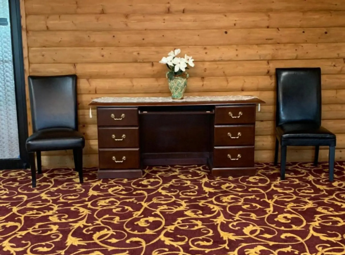 Hiawatha Lodge