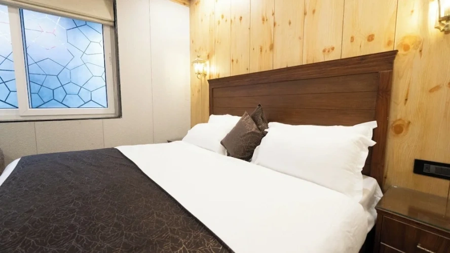2 Bedrooms Suite