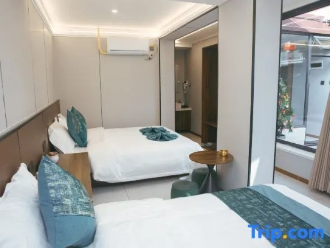 Deluxe Family room