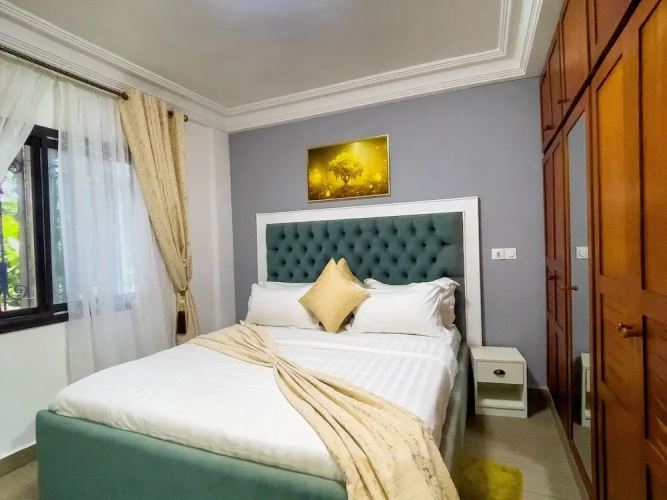 G&G Residency