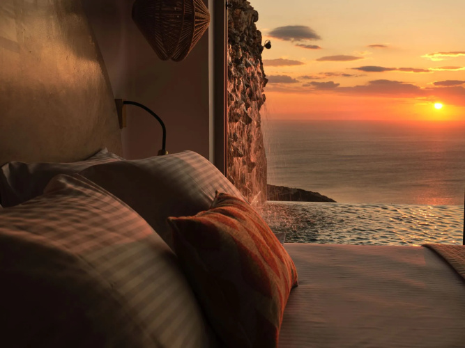 Etheria Luxury Villas & Suites