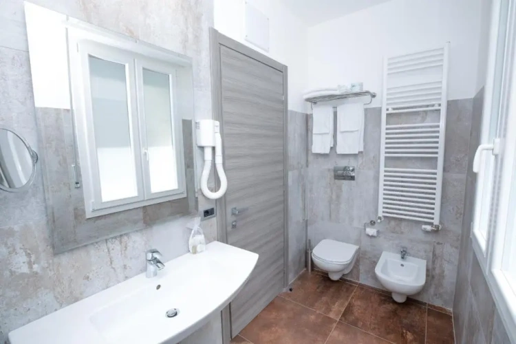Superior Double room with partial sea view