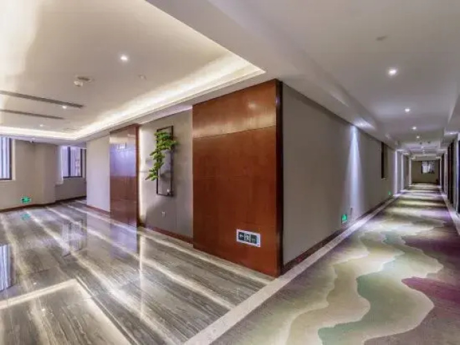 Hua Yi  Hotel