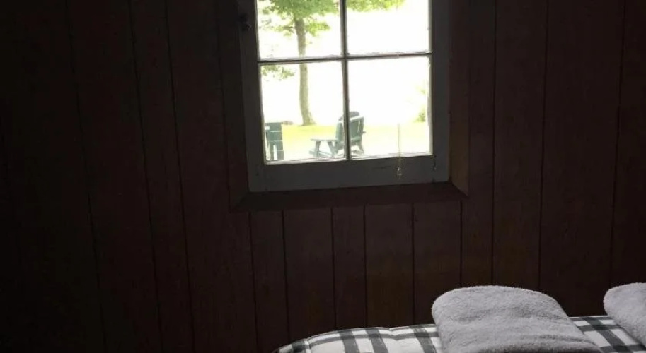 Maple Grove Cottages