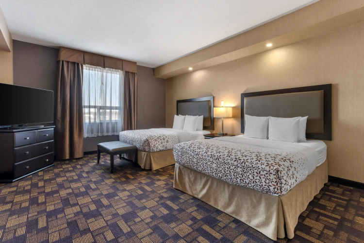 Quadruple Family Suite