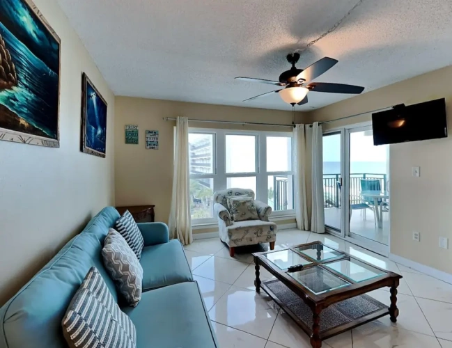 Standard room with balcony and with ocean view