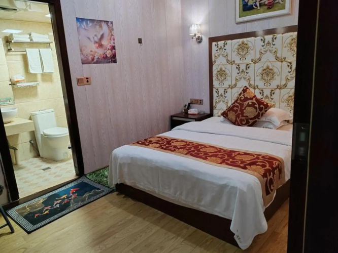 Kaimeisi Business Hotel