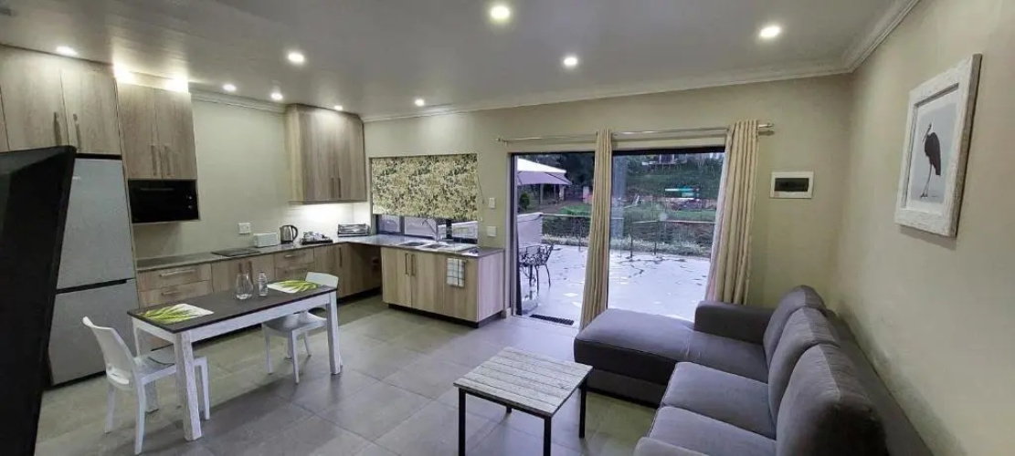Studio 5 Churchill Lane Apartment