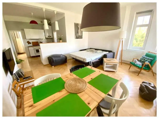 Central-Modern-Apartment
