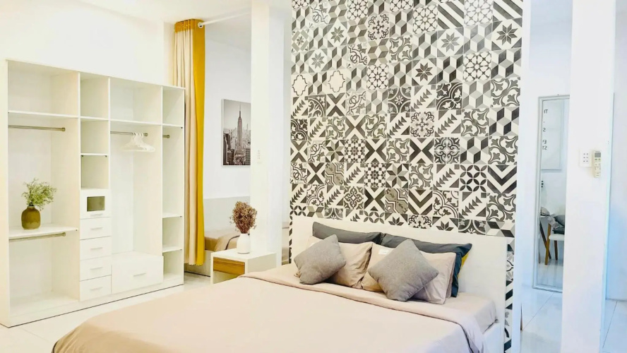 MIDMOST Villa Hotel