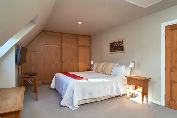 Superior Quadruple room