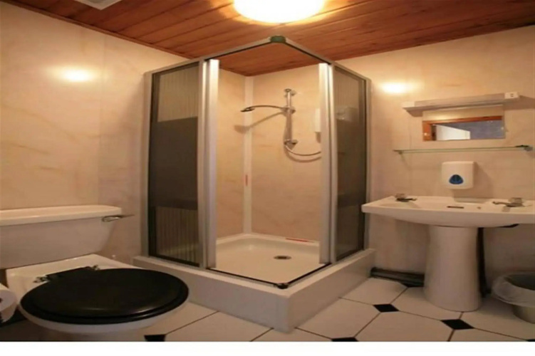 McLays Guest House