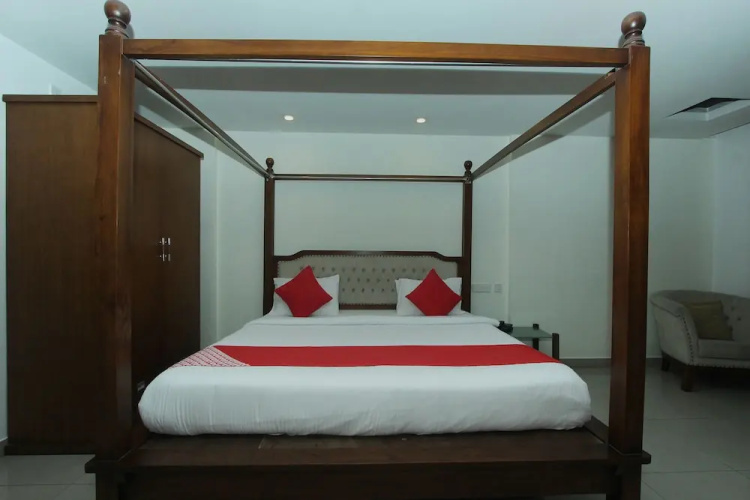 OYO 3837 Confido Inn
