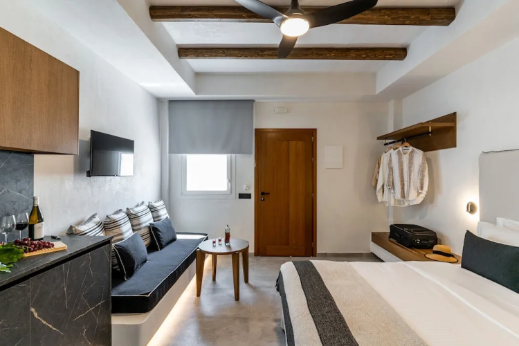 Amer Suites Fira