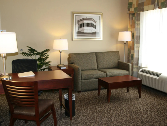 Hampton Inn & Suites West Point