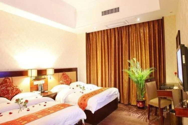 Donghu Grand Hotel