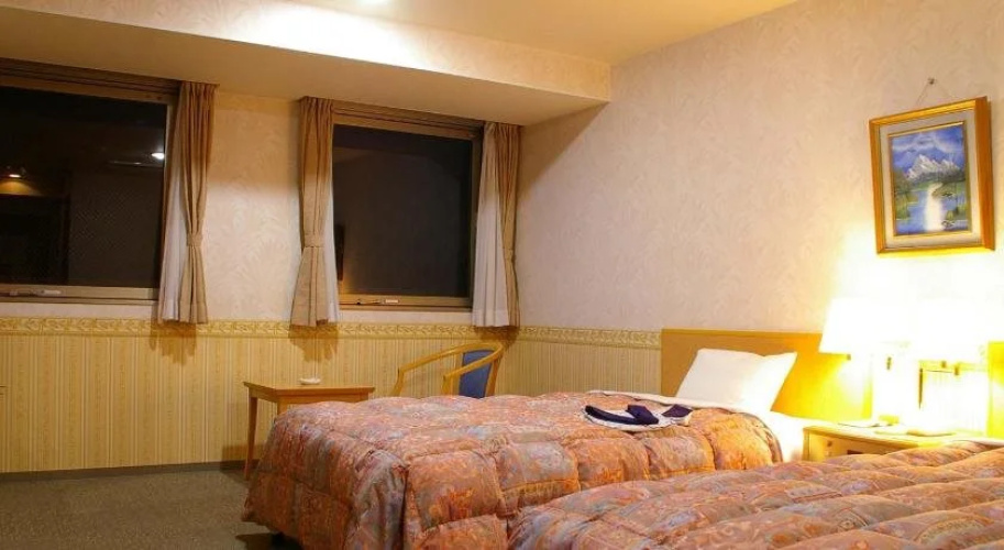 Riverside Hotel