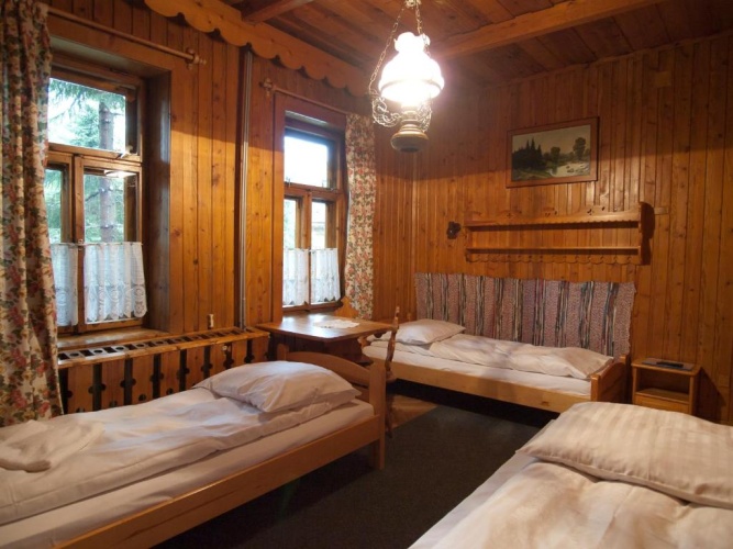Standard Triple room