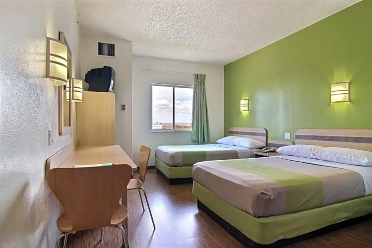 Economy Quadruple room
